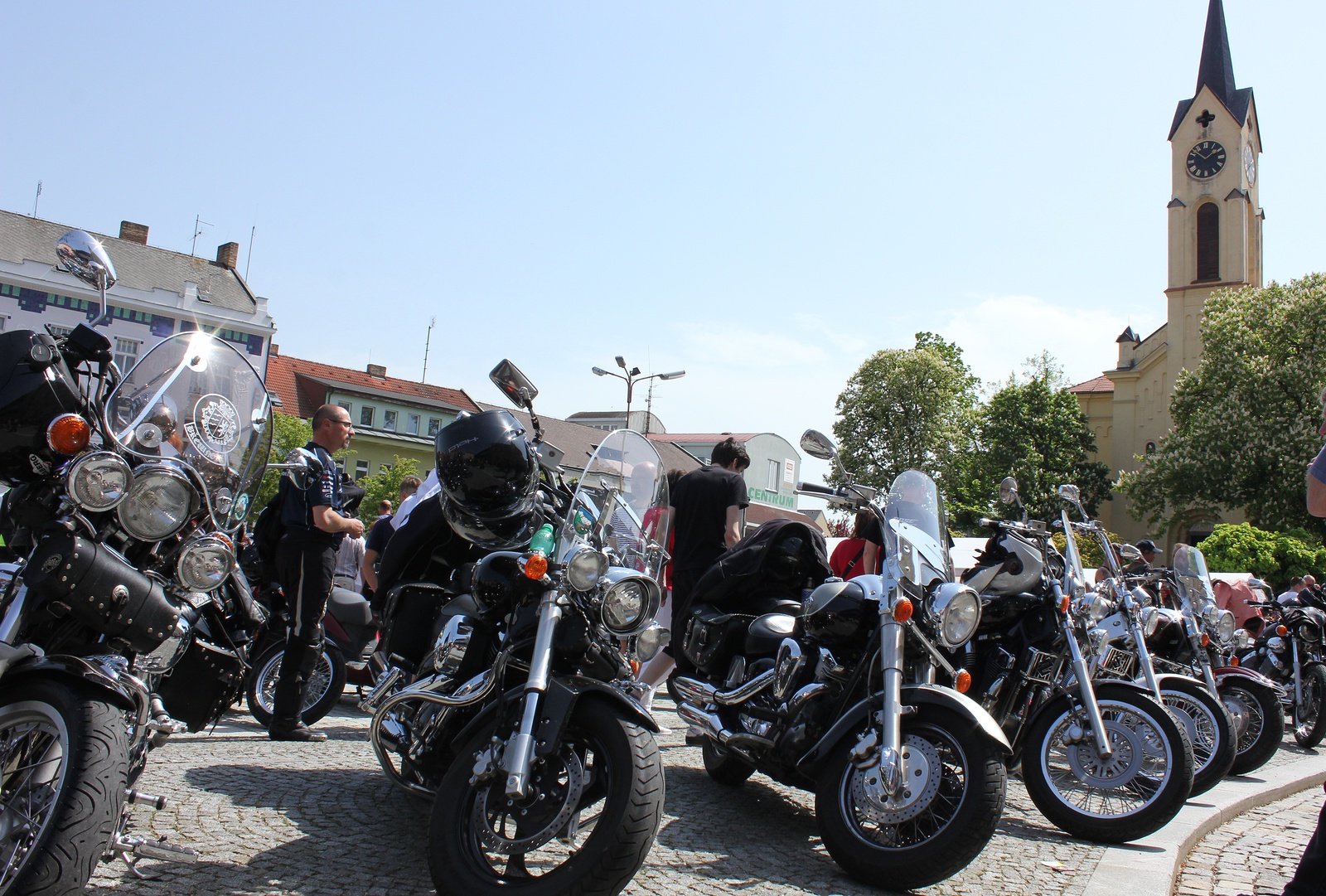 Setkání motorkářů s požehnáním na cestu mělo rekordní účast - Písecký deník