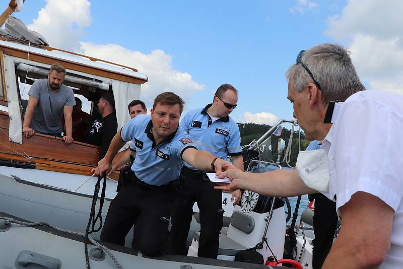 Bezpečnost na vodě, akce policie na Orlíku