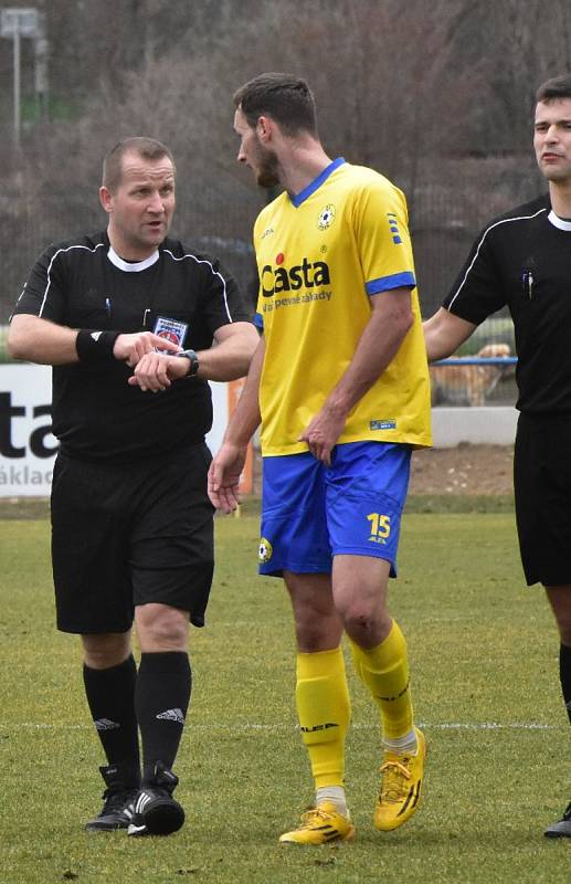 Písek v ČFL podlehl fotbalistům Králova Dvora 1:3.