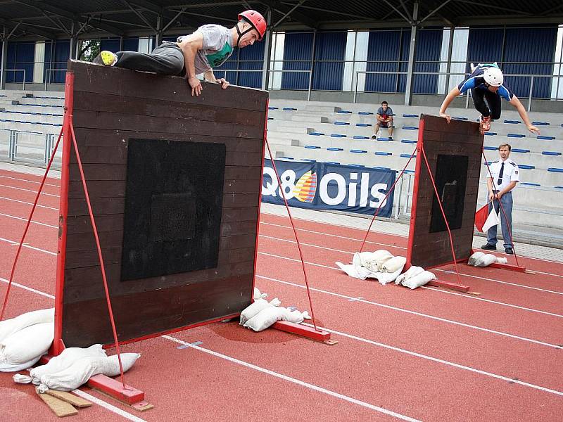 Do Písku se v pátek vrátila krajská soutěž v požárním sportu profesionálních hasičů.