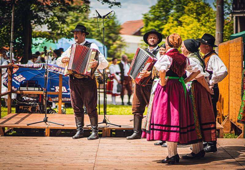 XXIV. jihočeský folklorní festival Kovářov.