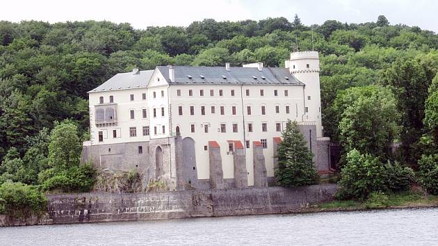 Zámek Orlík n. Vltavou je obrovským lákadlem turistů