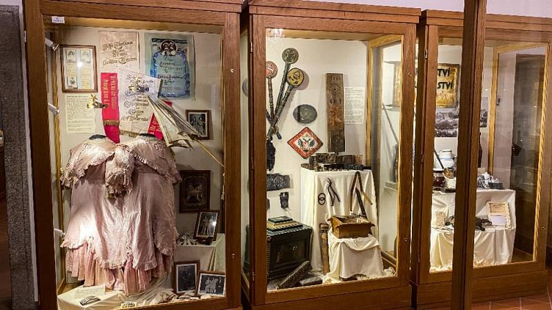 Válečný kabinet, staré tisky, sbírky zbraní a ještě mnohem více toho najdete v Milevském muzeu.