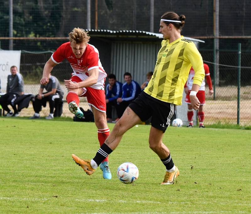 Fotbalový KP: Semice - Prachatice 4:0 (1:0).