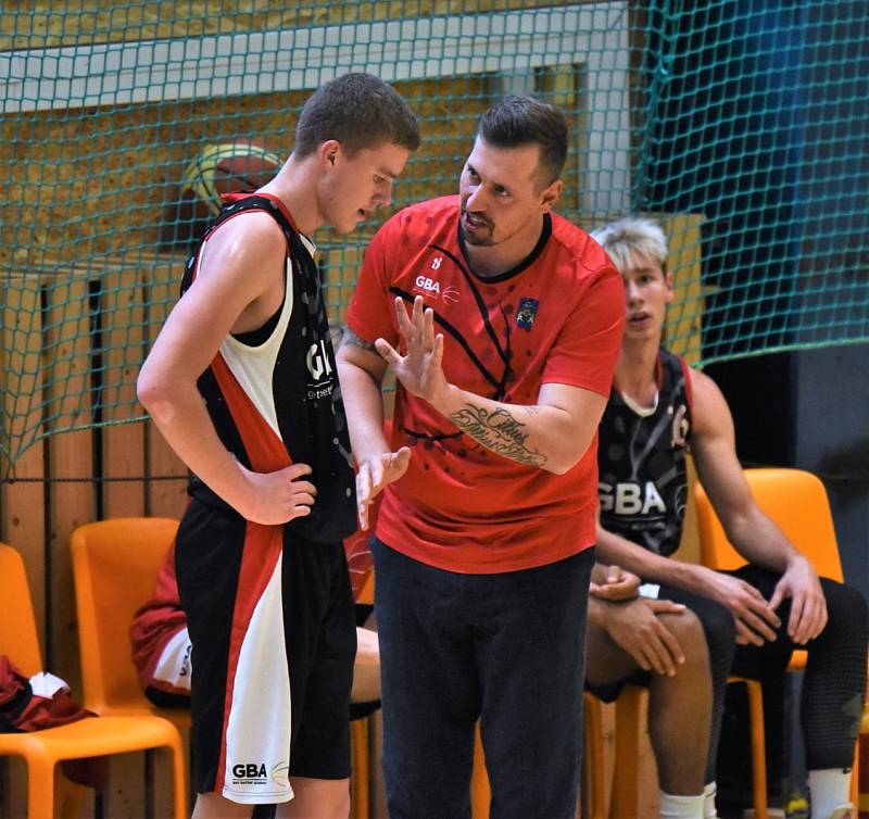 Extraliga basketbalu U19: Sršni Photomate Písek - Lions J. Hradec 91:81.