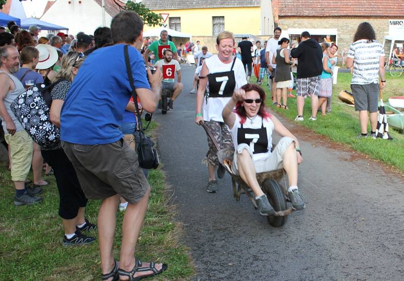 Závody kolců v Radobytcích.