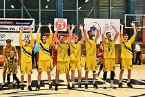 Písečtí Sršni se v semifinále I. ligy utkají s Basketbalem Polabí.
