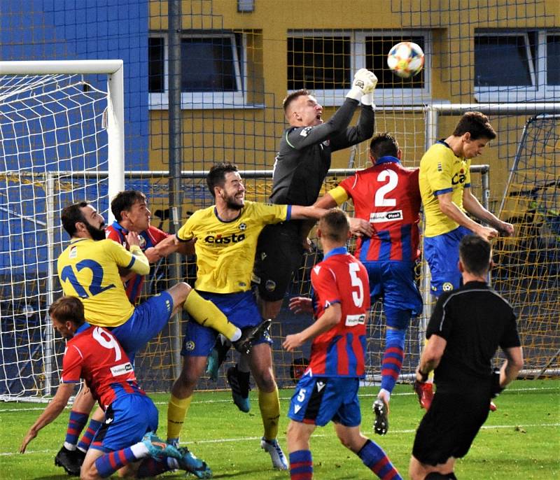 Fotbalová ČFL: FC Písek - Viktoria Plzeň B 0:2 (0:0).