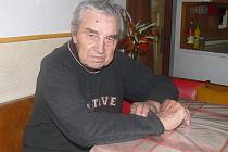Josefu Pelikánovi je 87 let, v lednu oslaví 88. narozeniny. Je nejstarším zastupitelem nejen v Minicích, ale i v celé České republice. 