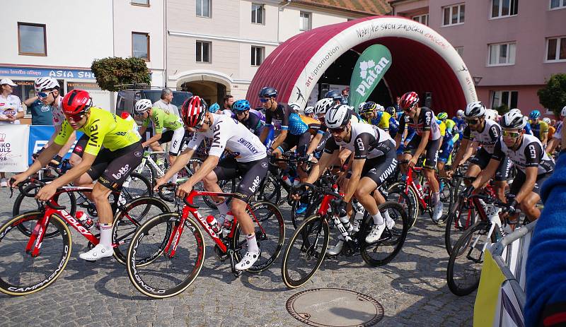 Druhý nejvýznamnější závod v silniční cyklistice v České republice tradičně podporuje pivovar Platan Protivín.