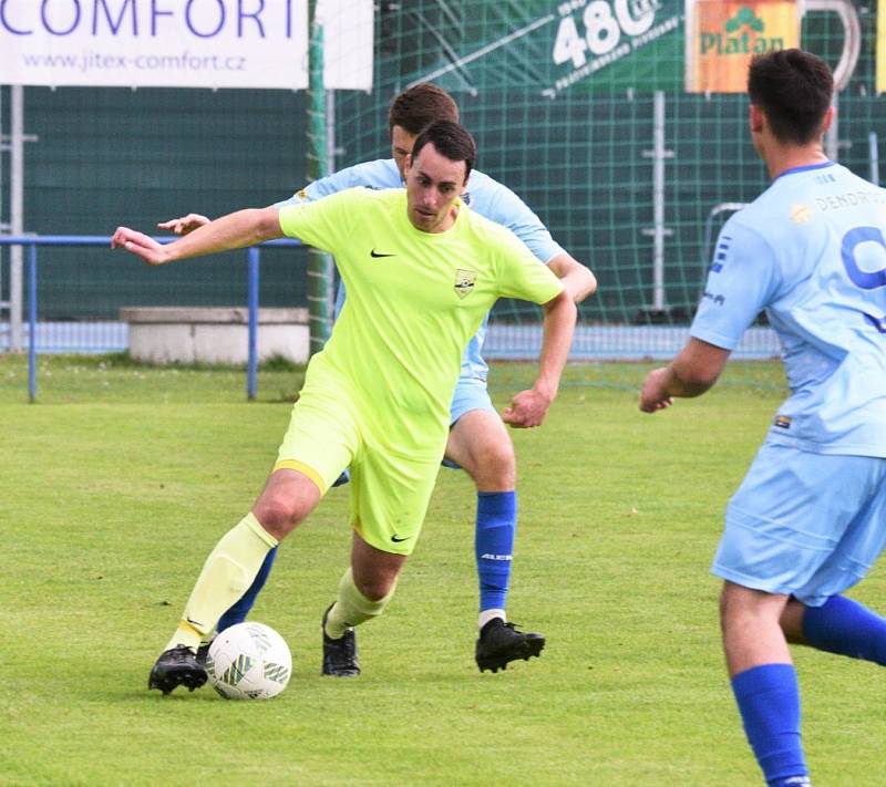 Fotbalový krajský přebor: Protivín - Osek 1:3.