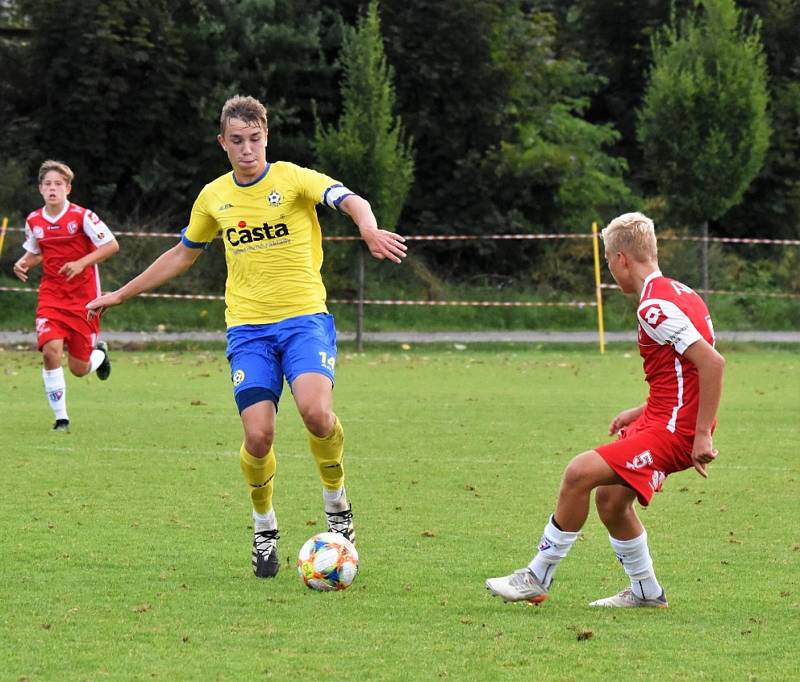 Česká liga dorostu U17: FC Písek - FK Pardubice B 0:3 (0:1).