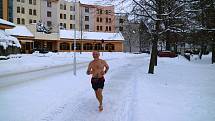 Josef Šálek uběhl v neděli 17. ledna v Pelhřimově půlmaraton za 1 hodinu 36 minut a 21 vteřin.