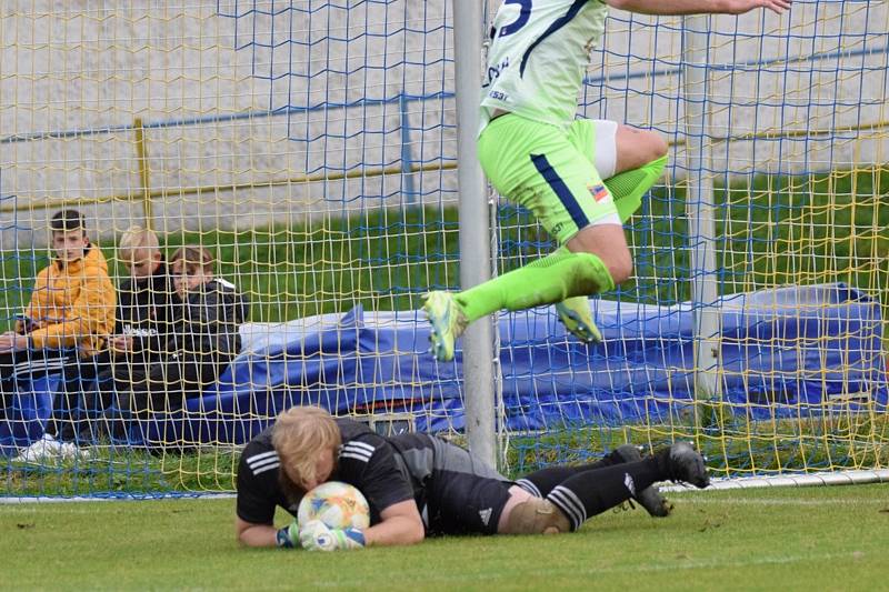 Fotbalová I.A třída: Šumavan Vimperk - SK Planá 1:0 (1:0).