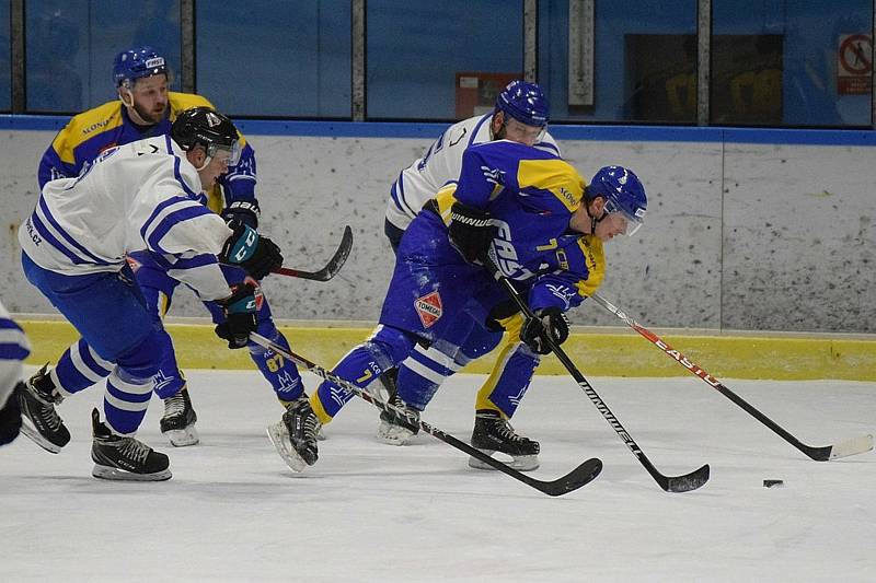 Hokejová KL: HC Vimperk - HC Milevsko 3:0.