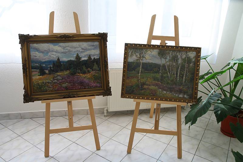 Sbírka obrazů s názvem Krajinou Volyňky je k vidění ve Vimperku.