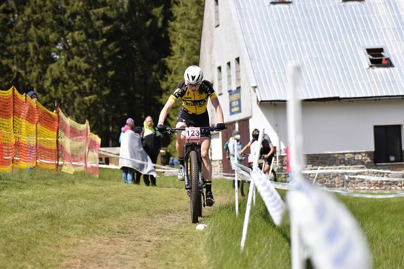 Český pohár cross country horských kol 2021 Zadov - závod Elite ženy a juniorky.