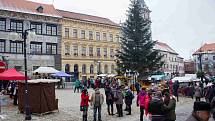 Třetí adventní neděle na prachatickém Velkém náměstí.