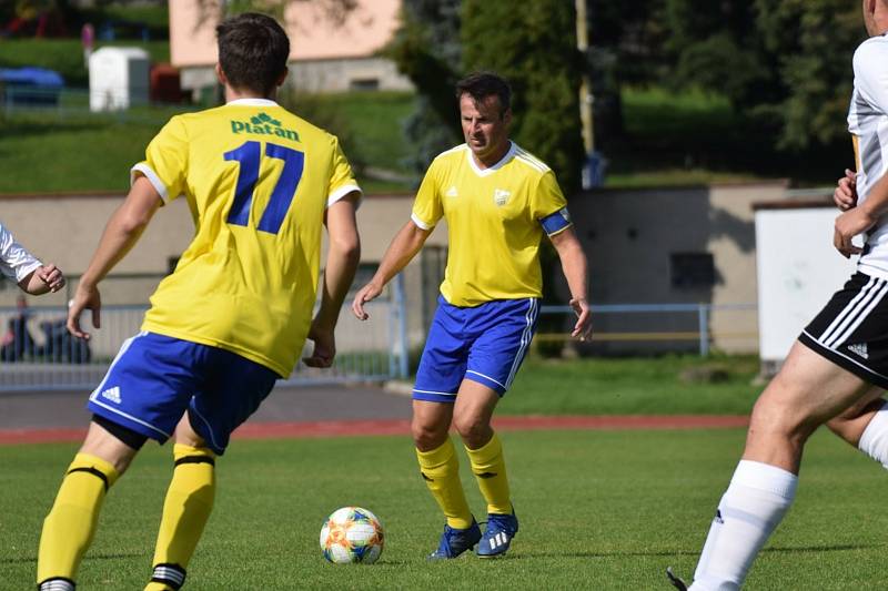 Fotbalová A třída: Vimperk - Sousedovice 4:2.