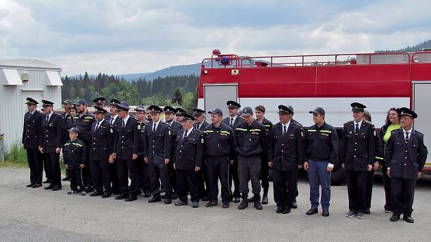V Lenoře pořádali dobrovolní hasiči ve své hasičárně tradiční oslavy sv. Floriána.