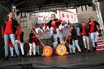 Deset choreografií předvedli na hlavním pódiu při sobotním programu Slavností Zlaté stezky v Prachaticích tanečníci ze studia Crabdance.