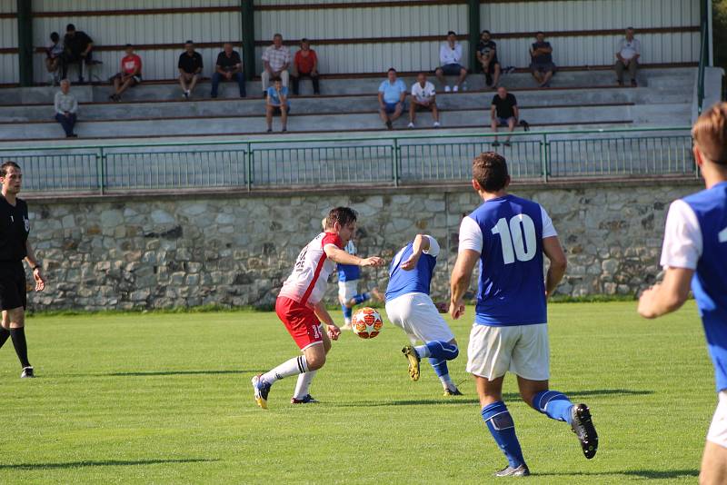 Fotbalový kraj: Lažiště - Třeboň 1:1.