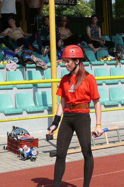 Do krajské soutěže v požárním sportu se pustili hasiči v sobotu a v neděli na prachatickém městském stadionu. Děti budou soutěžit v sobotu 20. června.