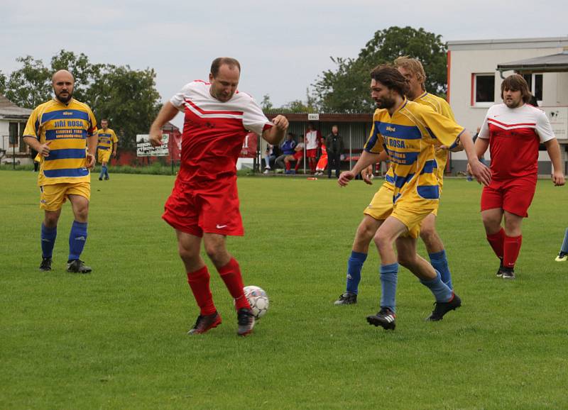 Fotbalový OP Prachaticka: Lhenice B - Nebahovy 2:2.