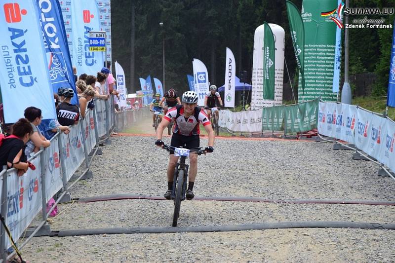 Bikeři zdolávali 21. Šumavský MTB maraton. Foto: Zdeněk Formánek