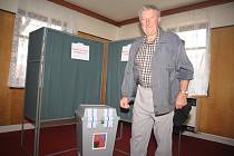 Volební místnost v Šumavských Hošticích