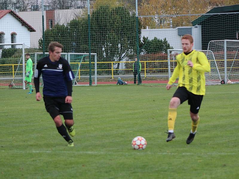 Fotbalový KP: Prachatice - Dražice 1:0.