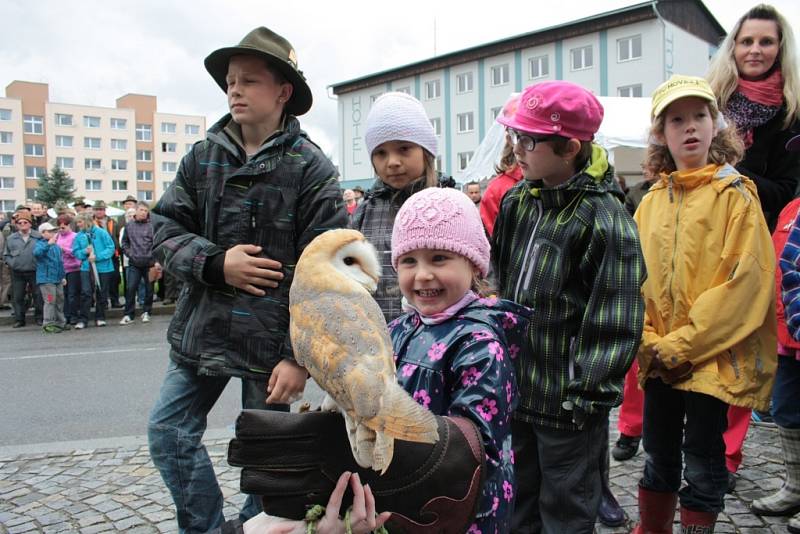 Kdo se nechal zlákat a i přes nevlídné počasí dorazil v sobotu do Volar na Myslivecký den, rozhodně neudělal chybu. V nabitém programu si každý našel to své.