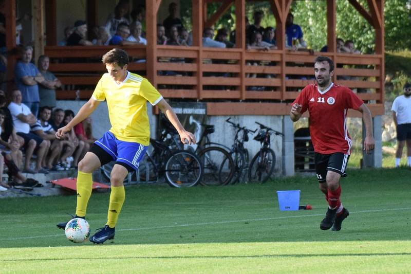 Fotbalová I.A třída: Trhové Sviny - Vimperk 5:0 (2:0).