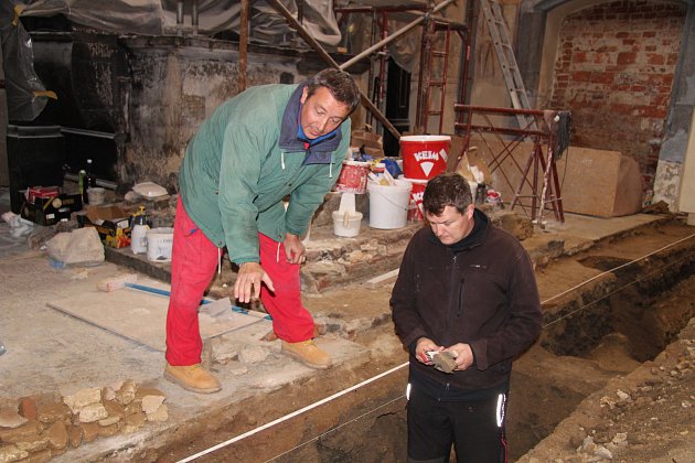 Marek Parkman a Jindřich Vágner spolu jako archeologové v Prachatickém muzeu pracují od roku 2014. Marek sbírá zkušenosti už od roku 1995.