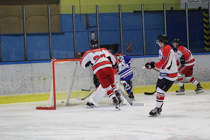 Hokejová příprava: HC Vimperk - HC Strakonice 4:1.