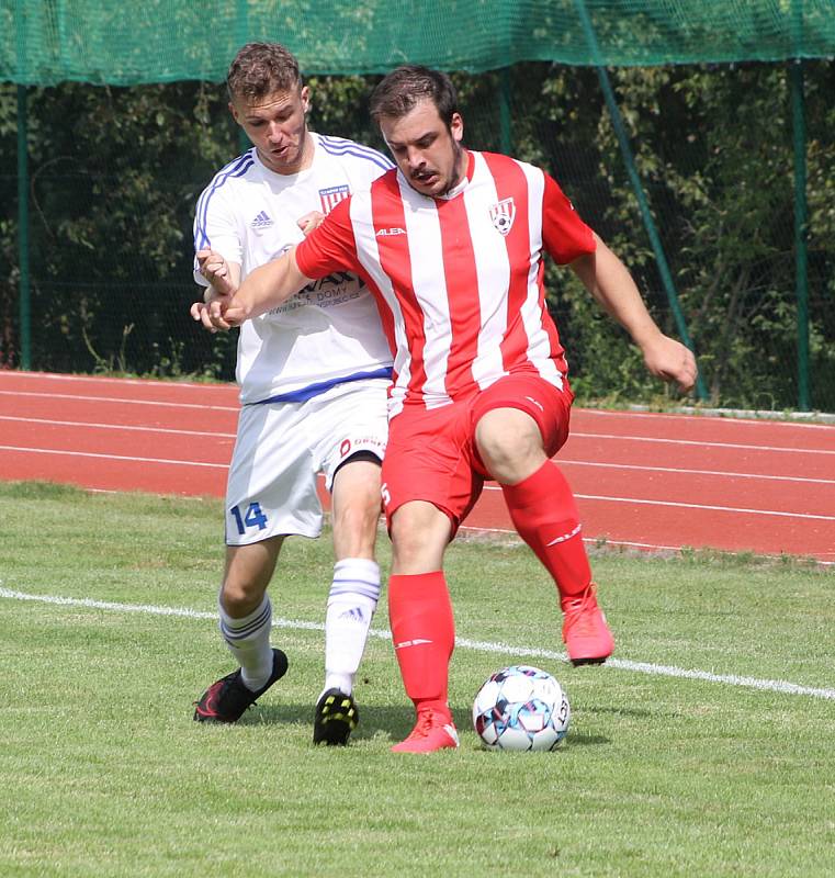 Fotbalová A třída: Netolice - Nová Ves 0:3 (0:1).