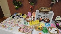 Prodejní výstava velikonočních výrobků na Vodňance je jako tradičně plná krásných dekorací.
