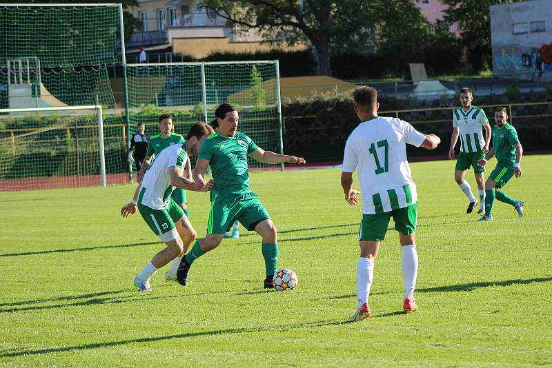 Fotbalový KP: Tatran Prachatice - Slavoj Český Krumlov 1:1 (0:1).