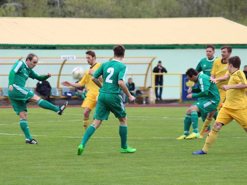 Prachatice (ve žlutém) - Nová Ves 1:0.