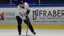 MHL: HC Čkyně - HC Prachatice 2:8 (1:5, 0:1, 1:2).