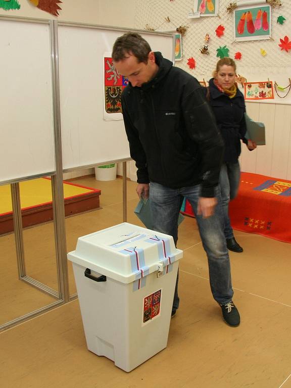 I když volební účast členy jednotlivých volebních komisí ve Vimperku mile překvapila, na rozdíl od komunálních voleb o ty krajské je přece jen mezi voliči menší zájem.