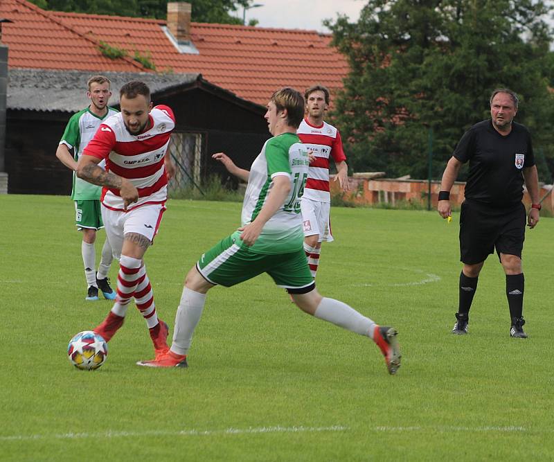 Fotbalová I.B třída: Lhenice - Střelské Hoštice 3:0 (2:0). Foto: Jan Klein