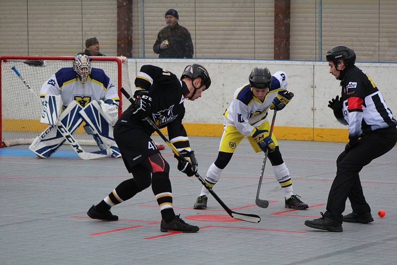 I. liga hokejbalu: HBC Prachatice - HBC Hostivař 3:4.