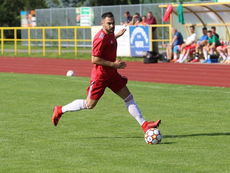 Fotbalový krajský přebor: Tatran Prachatice - Osek 3:1 (1:0).