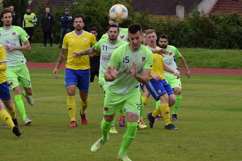 Fotbalová I.A třída: Šumavan Vimperk - SK Planá 1:0 (1:0).