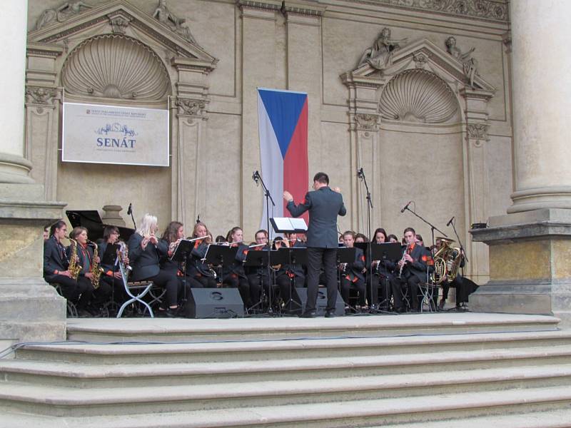 Dechový orchestr ZUŠ Vimperk reprezentoval Jihočeský kraj na ZUŠ OPEN v Praze.