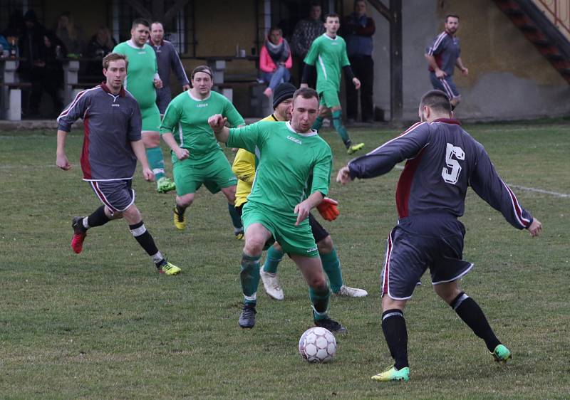 Fotbalový OP mužů: Dub - Lhenice 0:4.