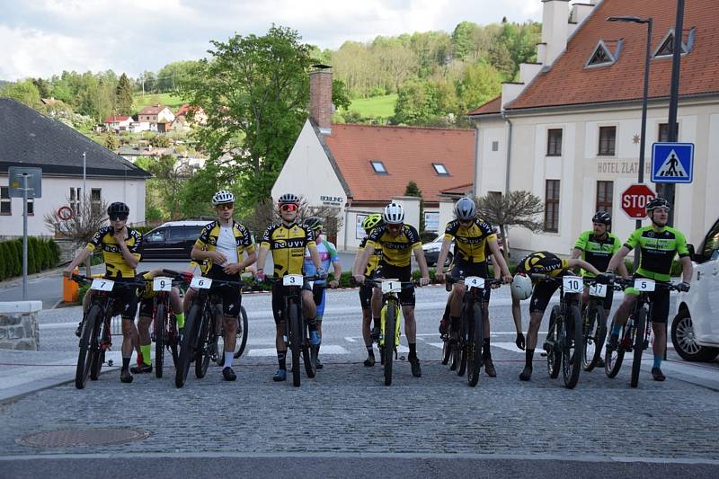 Bikeři si to rozdali při Vimperských schodech. Foto: Zdeněk Formánek