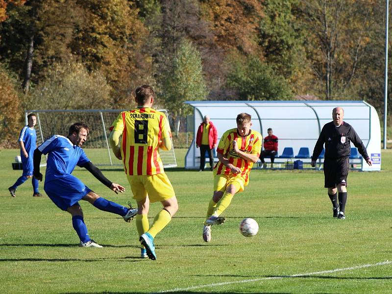 Fotbalová B třída: Husinec - Strakonice B 2:1.