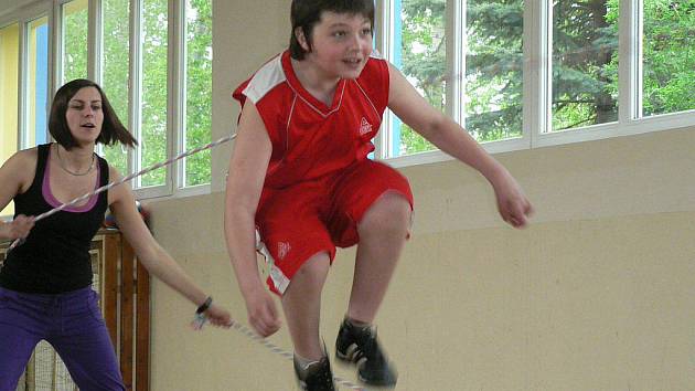 Rope skipping ve Lhenicích.